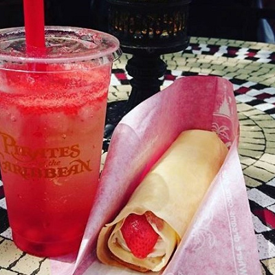 ストロベリークレープ