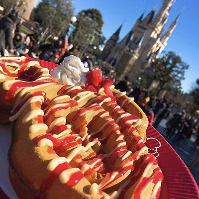 イチゴの赤がアクセントになって見た目がかわいいです♡
