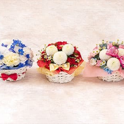 セレブレーションダイニング＆グリーティングプランのテーブル装花