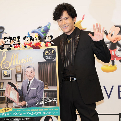 案内人(ナビゲーター)は稲垣吾郎