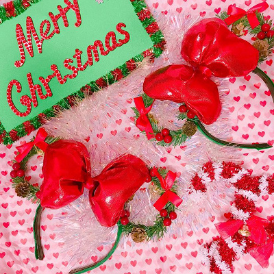 クリスマスリースをモチーフにされています！