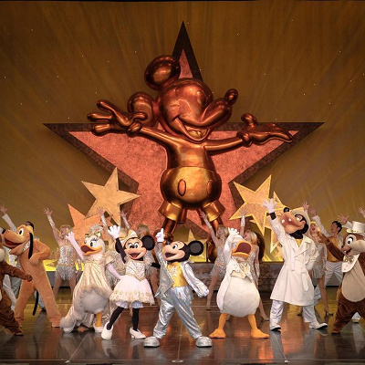 ショーも楽しみの一つ