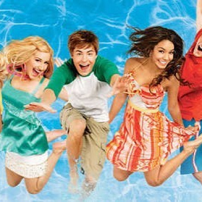 「ハイスクール・ミュージカル2」のテーマは夏休み！