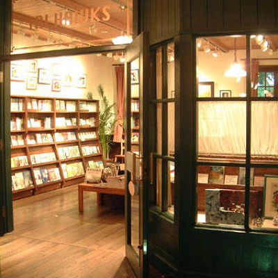 トライホークス