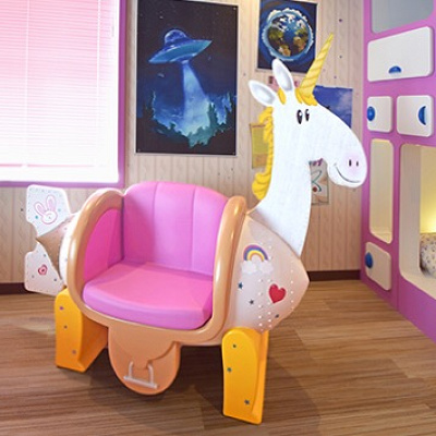 ユニコーンのソファ