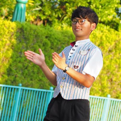 しっかりとした身だしなみのキャストさん