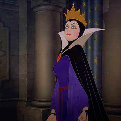 女王の名前は何？