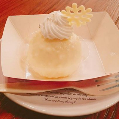 ホワイトチョコムースケーキ