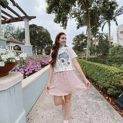 白Tシャツ×襟つきシャツ