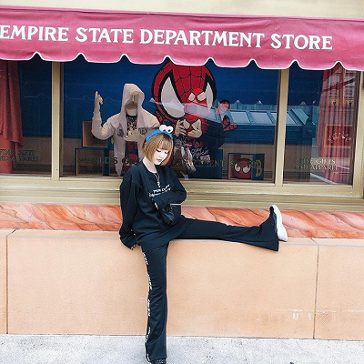 ワイド型パンツで足長効果バツグン！クールコーデ