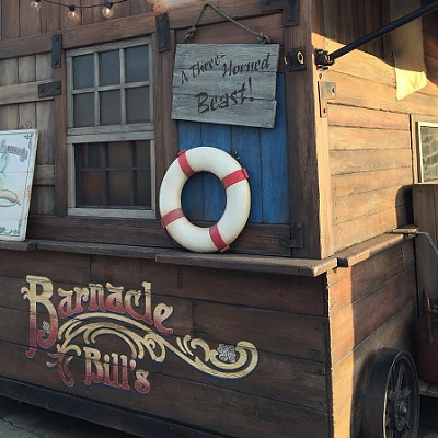 ワイルドなワゴンは細かい装飾も魅力的