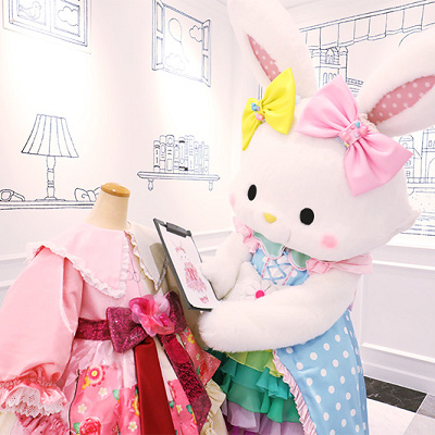 コスチュームを制作するウィッシュミーメル