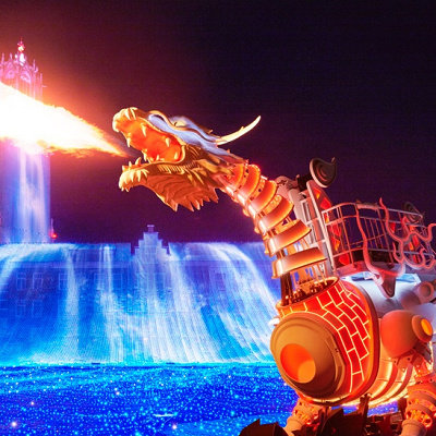 ドラゴンの背中に乗ることもできます