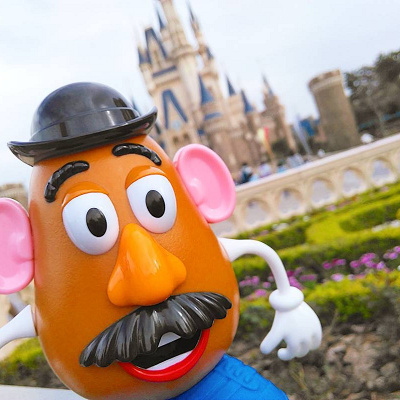 手やお顔のパーツを動かせます