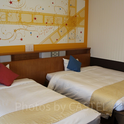 ベッドはダブル１台＋シングル１台