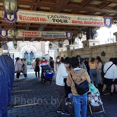 20周年ガチャガチャ：タワー・オブ・テラー・メモラビリアの待機列