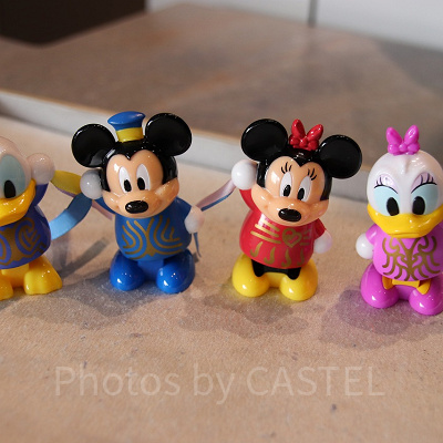 35周年デザインのディズニーガチャガチャ