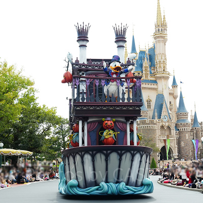 ウエスタンランドをイメージしたフロート