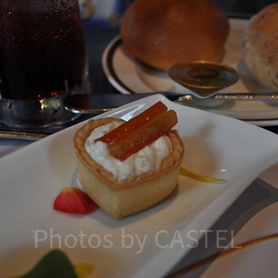 サンジとゲストの愛の共同作業で生まれたタルト/サンジの海賊レストラン