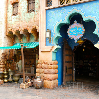 アグラバーマーケットプレイスのガラスグッズ