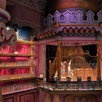 アグラバーマーケットプレイス　ガラス製品