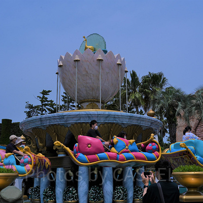 魔法のじゅうたんで空の旅