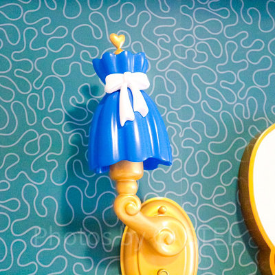 アリスのドレスイメージのベッドライト