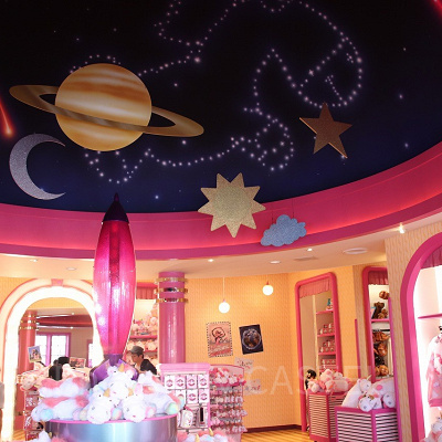 天井にあるフラッフィの星座にも注目☆