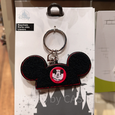アナハイムディズニーのキーチェーン：イヤーハット型キーチェーン