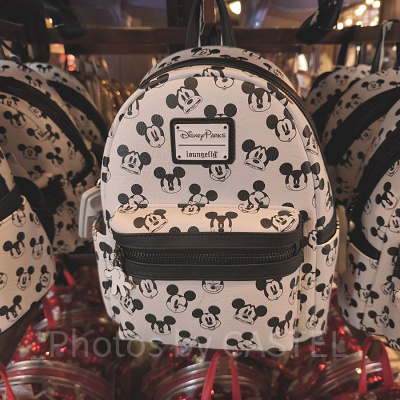 アナハイムディズニーラウンジフライ（Loungefly）：ミッキー総柄