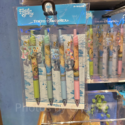 ボールペン〈エナージェル〉セット（ファンタジースプリングス世界観グッズ）