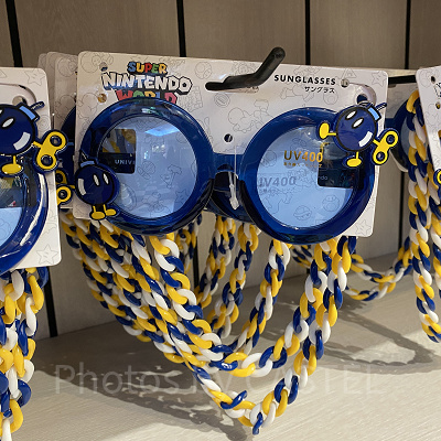 ボムへいのチェーン付きサングラス