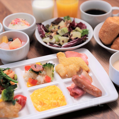 ジュラシックダイナ―の朝食（盛り付け例）