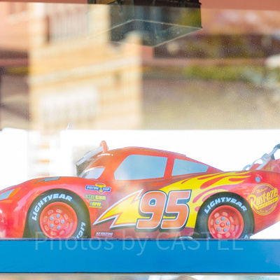 カーズデザインのポップコーンバケット