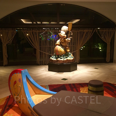 セレブレーションホテル：ディスカバーのロビー