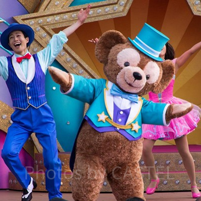 入場者数の変化①ダッフィーの登場