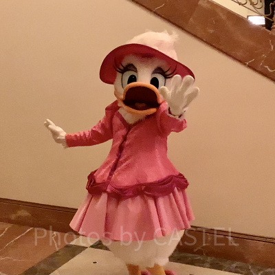 ブロードウェイ・ミュージックシアターのグリーティングのグリーティングの登場キャラクター