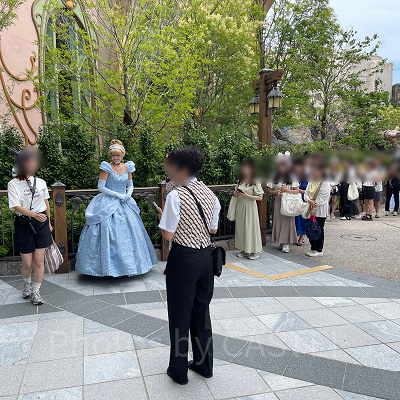 ファンタジースプリングスで会えるシンデレラ