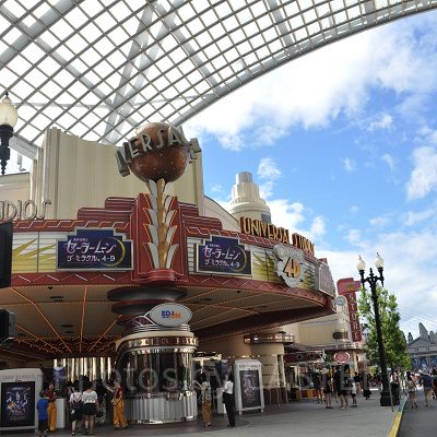 シネマ４-D外観