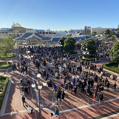ディズニーランドの混雑状況
