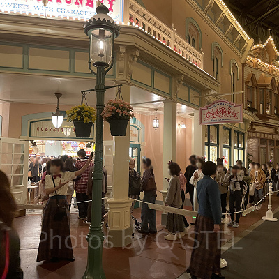 ワールドバザール・コンフェクショナリーの混雑状況（イメージ）