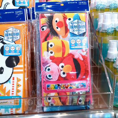 セサミストリートのひんやりタオル
