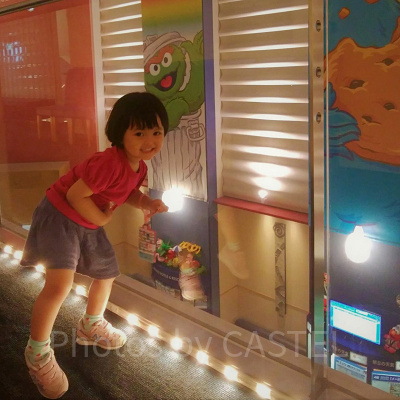 ホテル近鉄ユニバーサルシティ内からレストランへ続く廊下