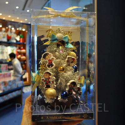 クリスタルクリスマスツリー