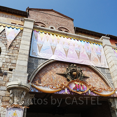 ミラコスタ通り入口のデコレーション