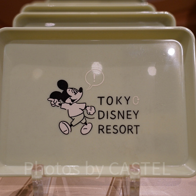 デスクトレー