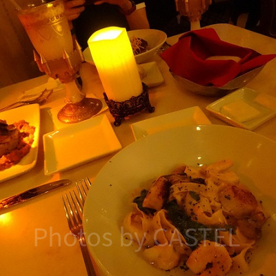 ビー・アワ・ゲスト・レストランでの食事