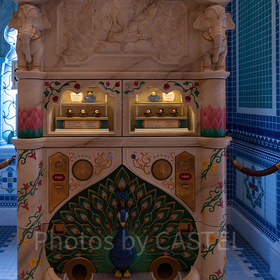 ディズニーキャラクターのフローティングトイが販売中