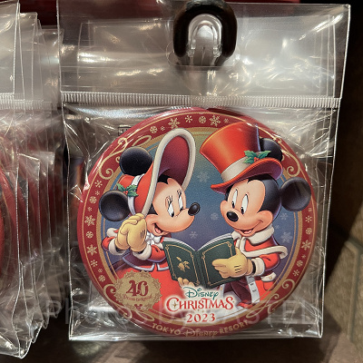 ディズニークリスマスグッズ2023：カンバッジ 2023年11月07日(火)発売
