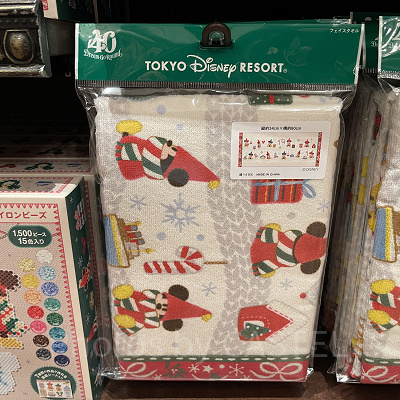ディズニークリスマスグッズ2023：フェイスタオル 2023年11月07日(火)発売